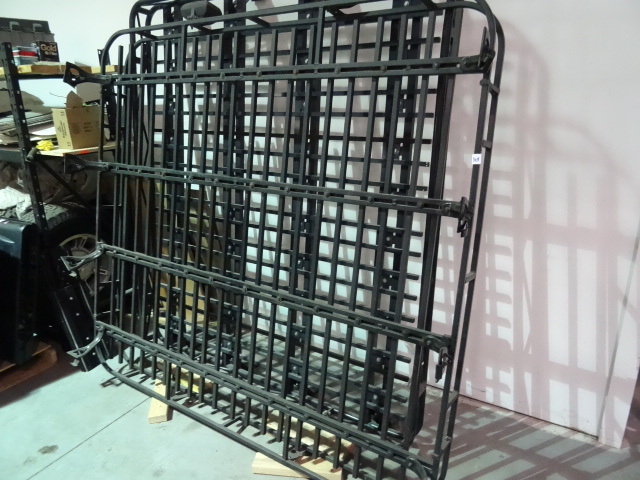 lot 345 image: Steel Top Rack for A H1 Hummer