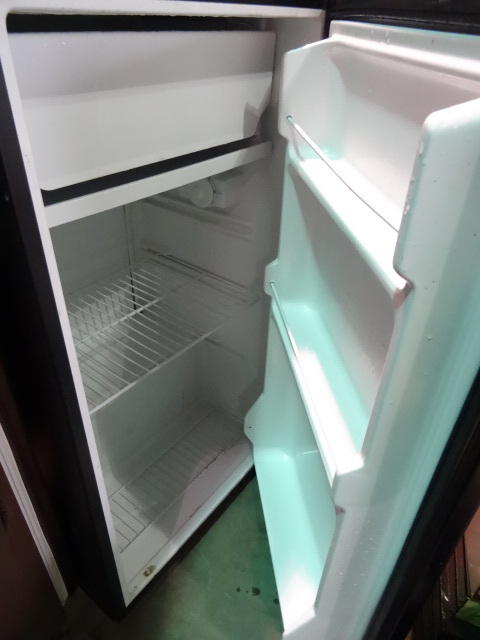 lot 220 image: Haier Hotel Size Refrigerator