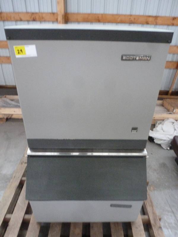 Scotsman Ice Maker Model CME256WE-IC