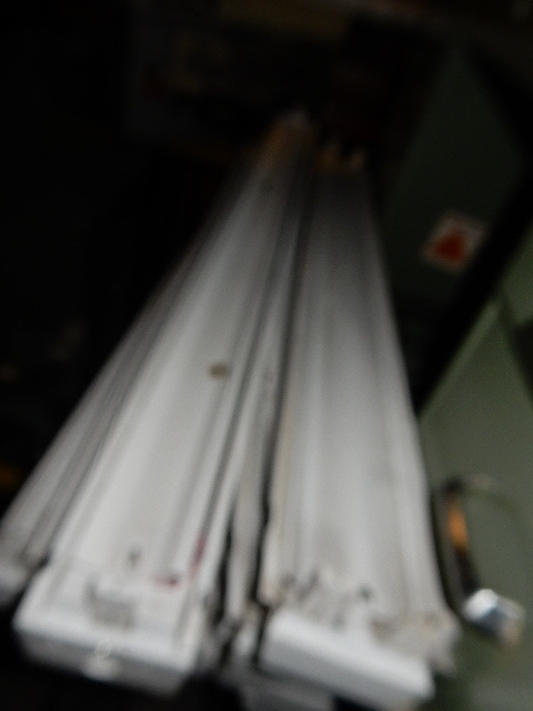10 Fluorescent light fixtures
