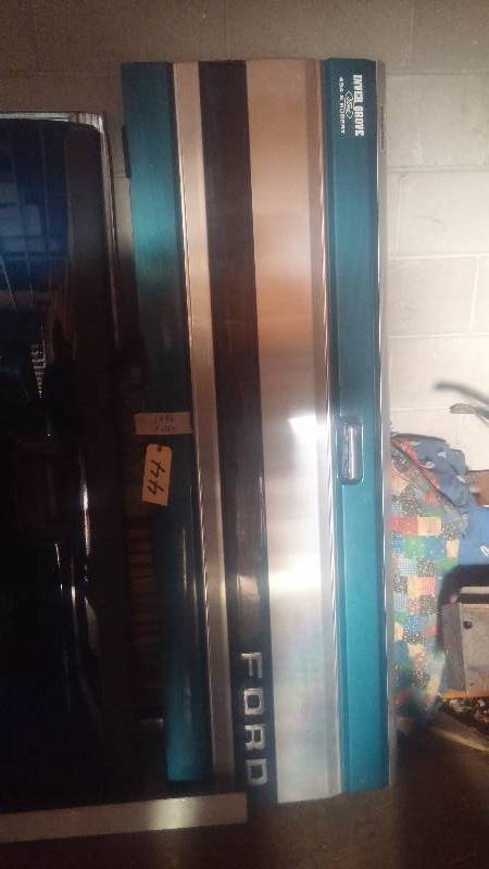 1996 Ford F 250 Tail Gate..