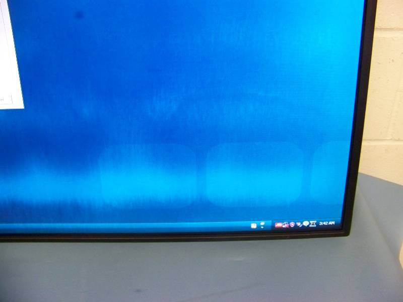 lot 28 image: 46, Samsung, LCD, Monitor  Display for PARTS  REPAIR