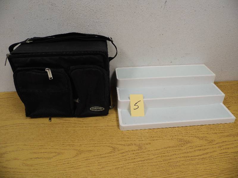 Expandable Shelf w Case