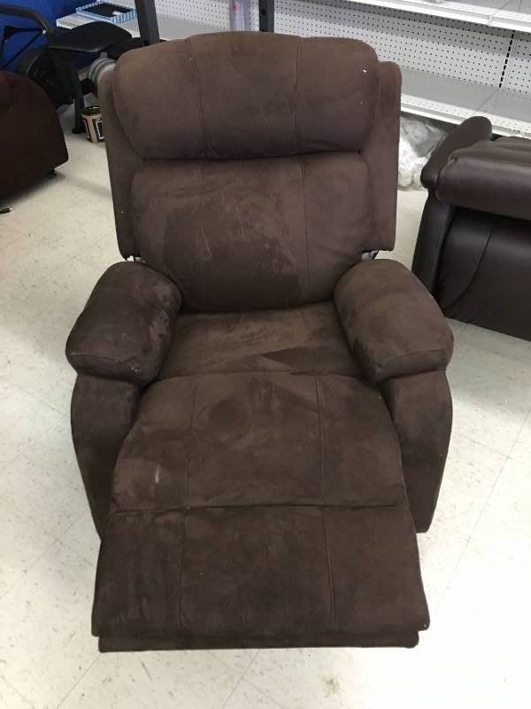 McLeland Design Hamilton Recliner brown retail $300