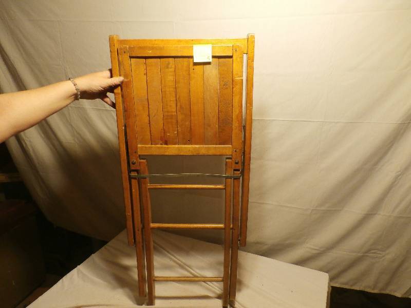 11 wood chairs - Simmons Kenosha Wisc