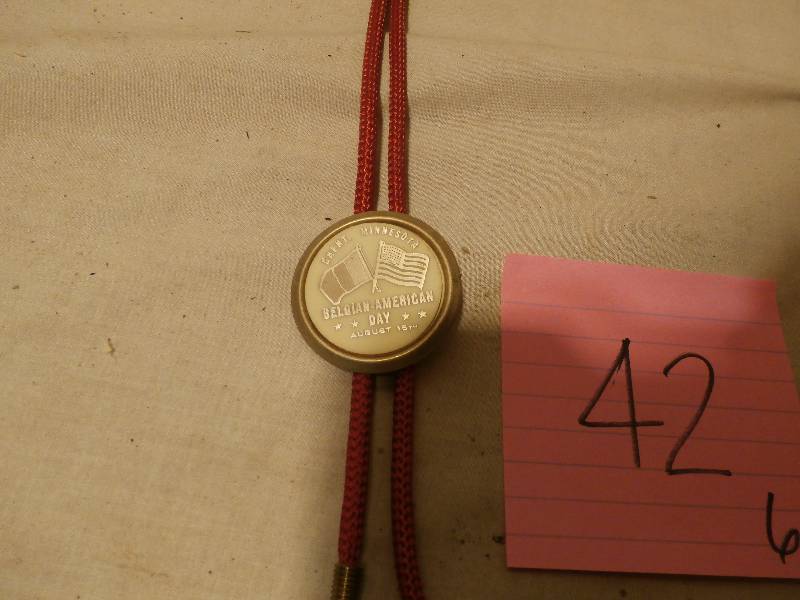 mens bolo