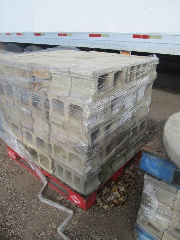 lot 64 image: Pallet of Landscaping Block