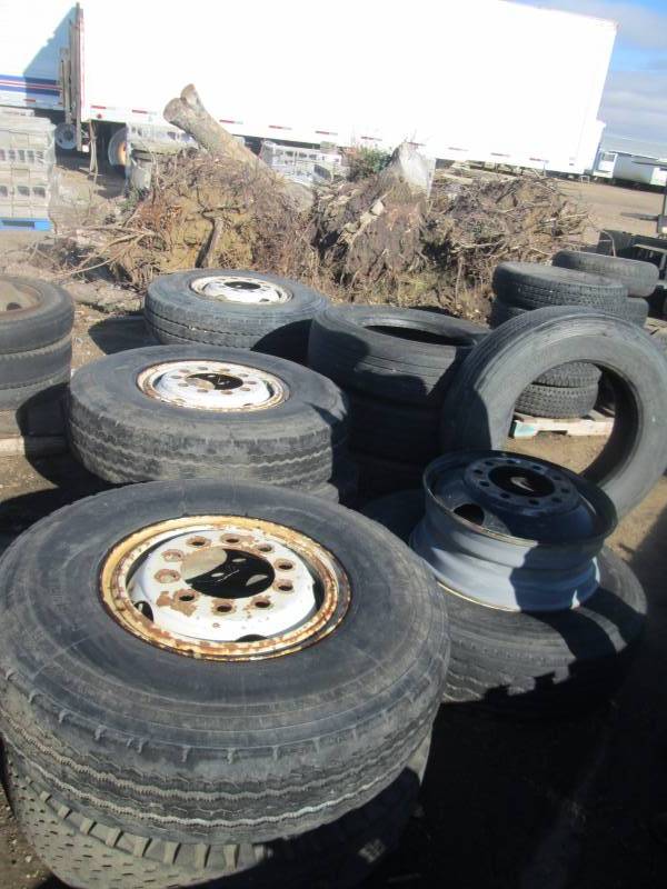lot 92 image: Used Tires and Rims