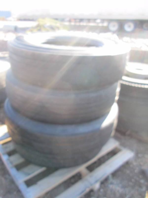 lot 94 image: 4 Used Tires
