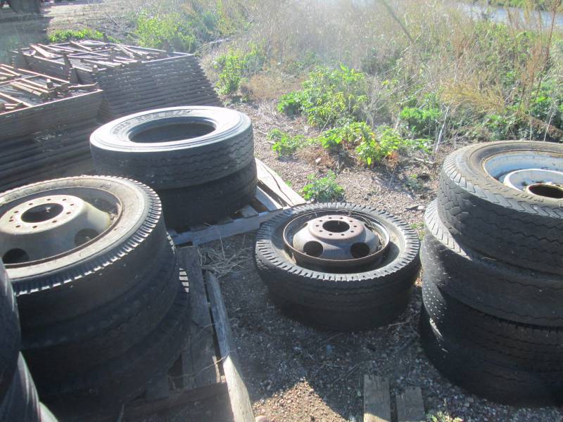 lot 95 image: Used Tires and Rims