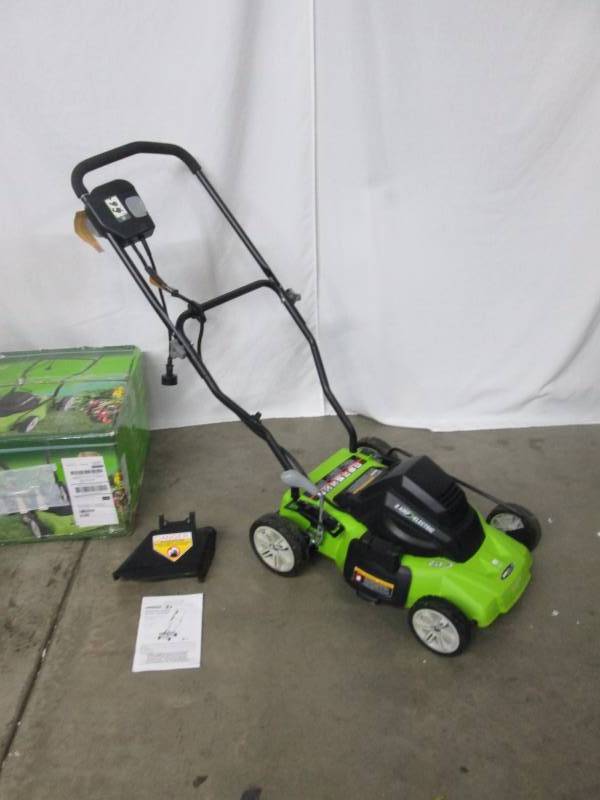 lot 33 image: Earthwise 14 Corded Electric Lawn Mower
