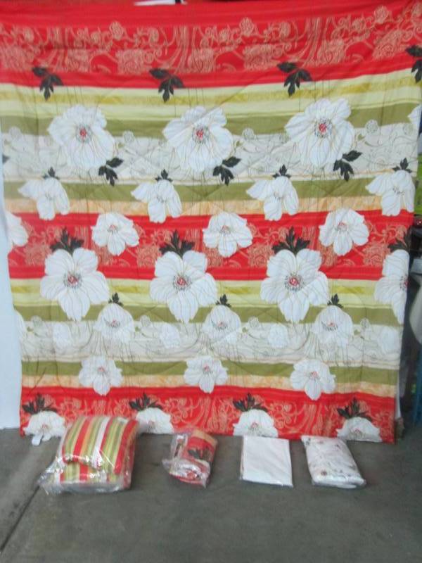lot 52 image: Alcove Channing 20-pc. Bedroom Set - Queen