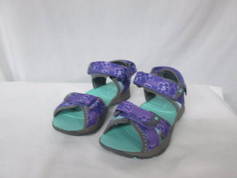 lot 60 image: Merrell Girls Surf Strap Sandal