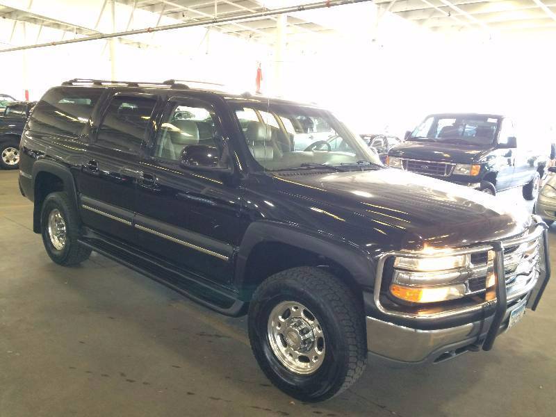 2004 Chevrolet Suburban LT