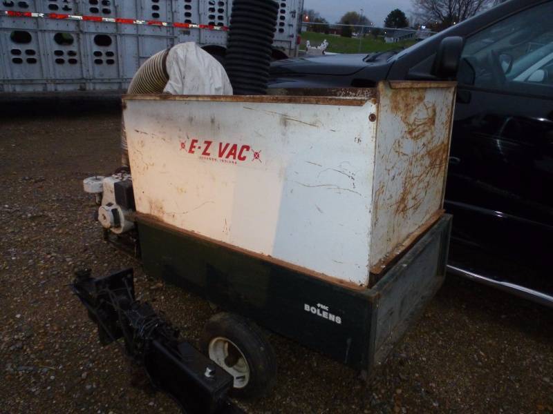 Bolens Lawn vacuum cart