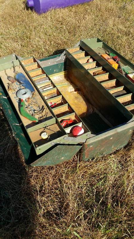 Vintage Walton Grip Lock Steel Tackle Box w Tackle
