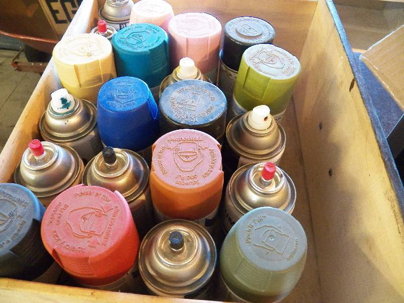 Assorted spray paints