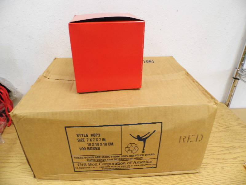 Case of 100 Gift Boxes