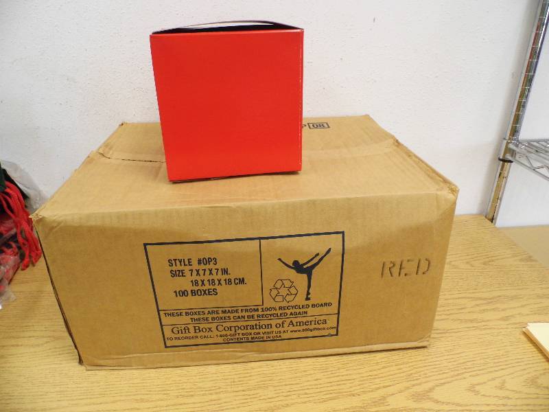 Case of 100 Gift Boxes