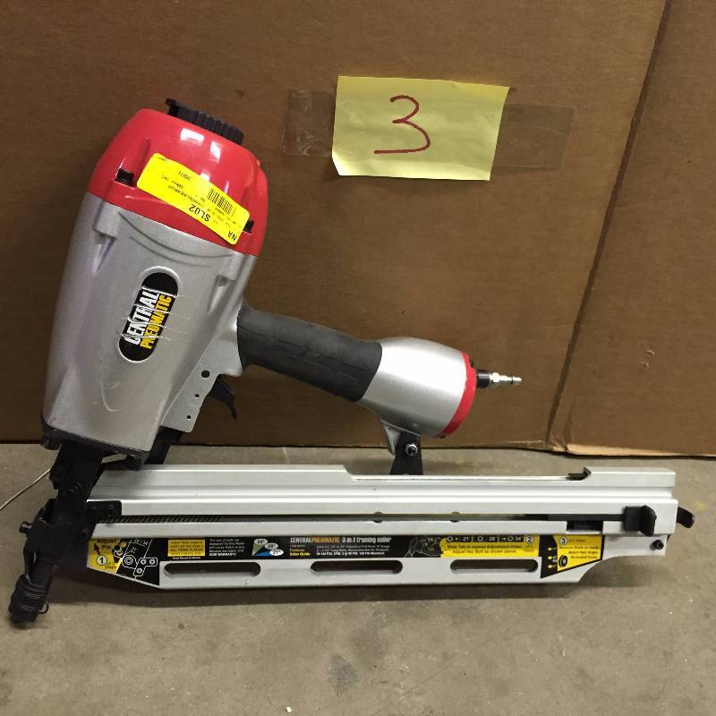 lot 3 image: Central Pneumatic 3-in-1 Framing Air Nailer