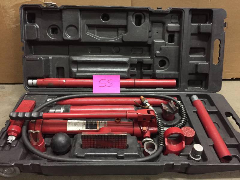 lot 55 image: 10 Ton Super Heavy Duty Portable Hydraulic Equipment Kit
