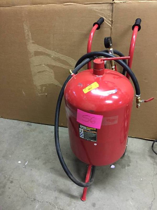 lot 56 image: 110 lb. Pressurized Abrasive Blaster