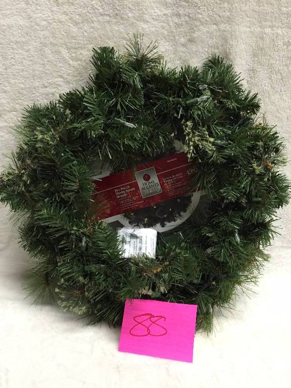 lot 88 image: Christmas Wreath