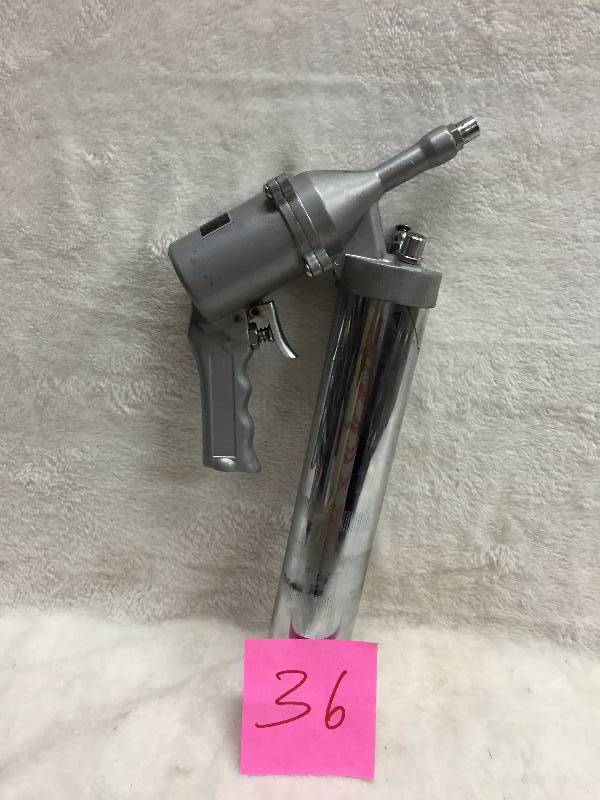 lot 36 image: Air Greese Gun