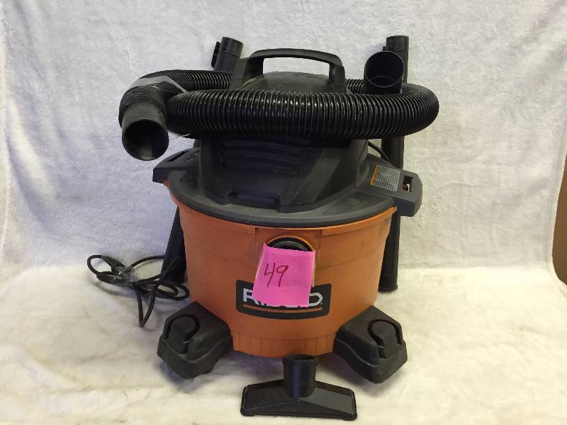 lot 49 image: Ridgid 6 Gal WetDry Vac