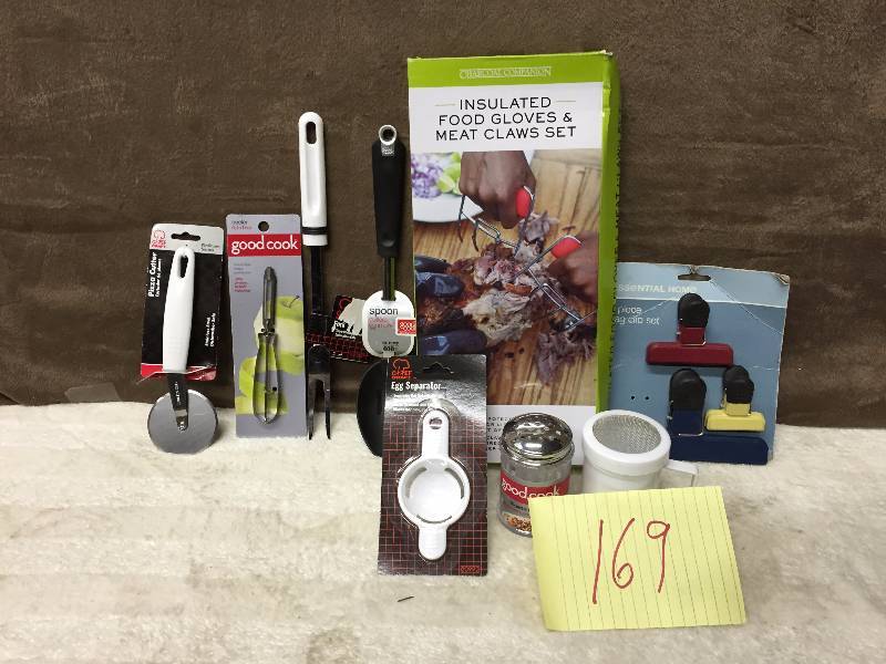 lot 169 image: Lot of Kitchen Items