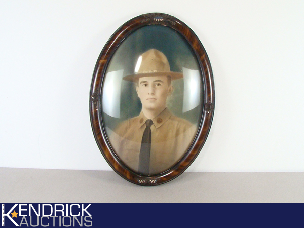 lot 7 image: Antique Framed WWI Military Man Portrait