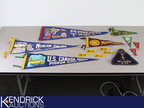 lot 29 image: Lot of Vintage Pennants