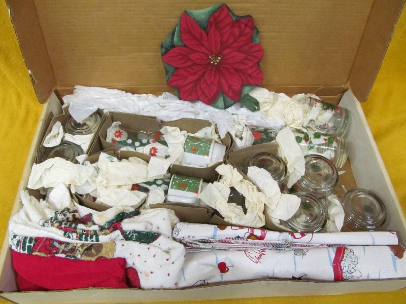 Christmas table ware