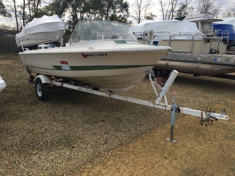 1971 16ft Larson Boat