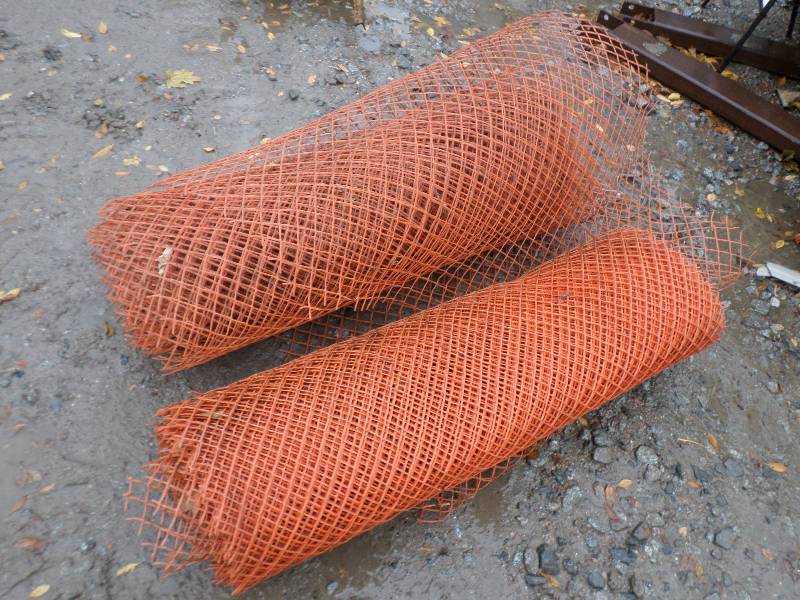 (2) Rolls Of SnowConstruction Fenc...