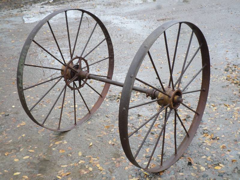 (1) Set Of Antique Steel Wagon Whee...