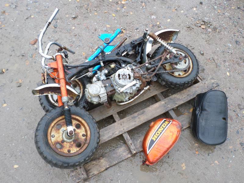 Pallet Of Vinatge Honda Trail-50 Pa...