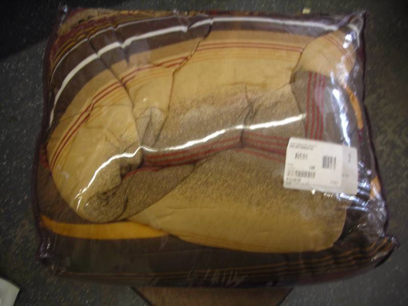 Full Size Comforter Jackson Square