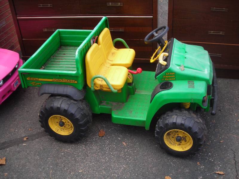John Deere Kiddy Gator With 12 Volt Battery (Without Charger)
