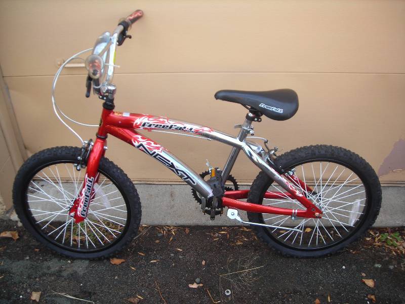 20 Inch Next Boys Bike (Needs Chain)