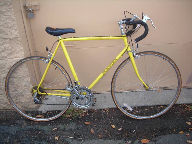 Vintage Schwinn 26 Inch Mens 10 Speed Bike