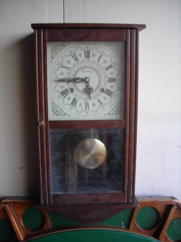 Montgomery Wards Pendulem Clock
