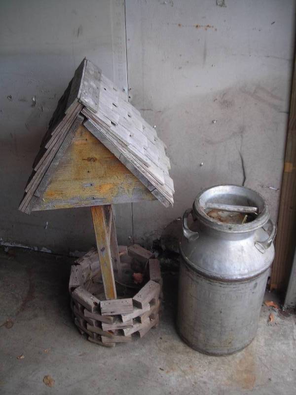 Small Outdoor Wishing Well & Milk Can