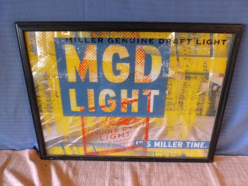 lot 19 image: Beer Mirror