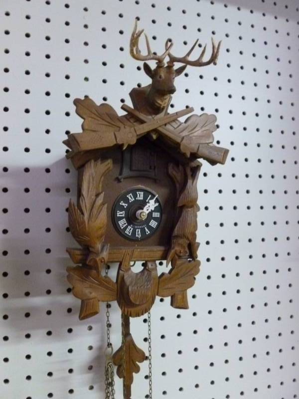 lot 28 image: Cuckoo Clock
