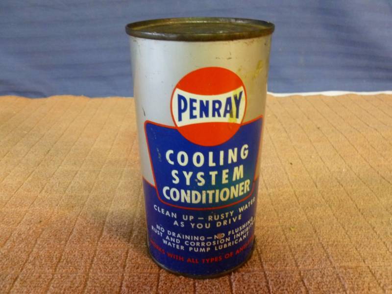 lot 45 image: Vintage Metal Container