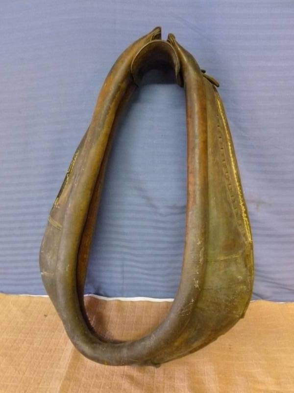 lot 60 image: Vintage Horse Equipment