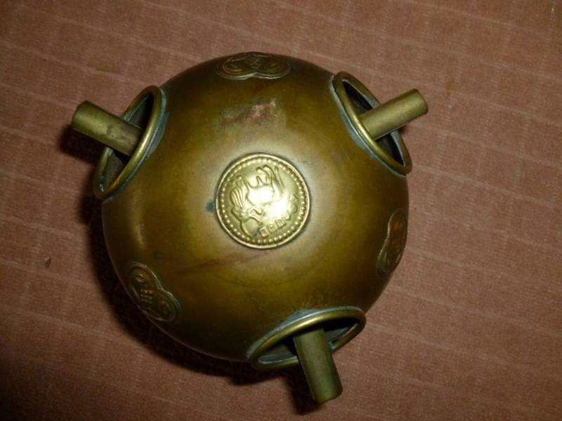 lot 72 image: Vintage Incense Burner