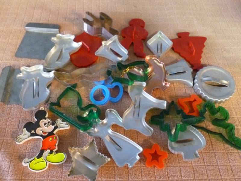 lot 73 image: Cookie Cutters