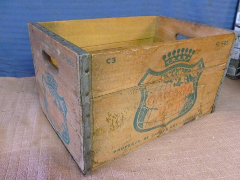 lot 80 image: Vintage Wooden Crate